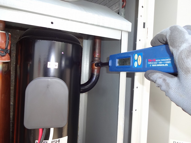 フロン排出抑制法　エアコン空調機点検　冷媒管表面温度測定